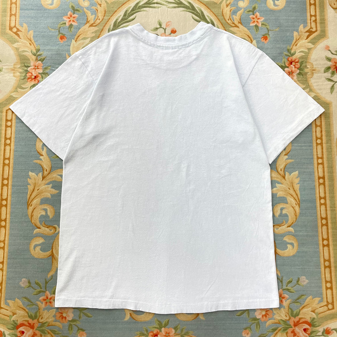 おうちでおばあちゃんにお裁縫を教えてもらう日のTシャツ