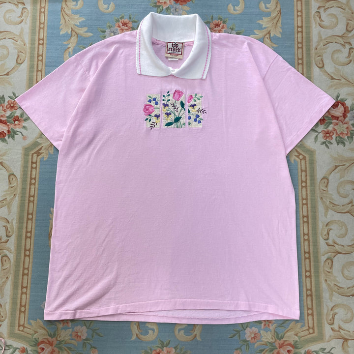 1日のはじまりにお花を買いに行く日のTシャツ