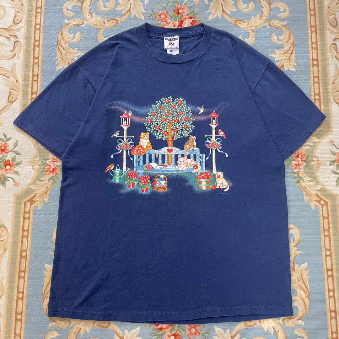 お気に入りのパン屋さんにアップルパイを買いに行く日のTシャツ