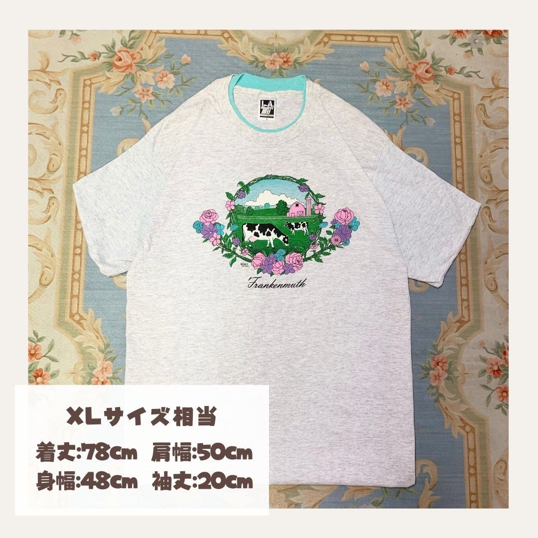 晴れた日に牧場に行くおんなのこのTシャツ